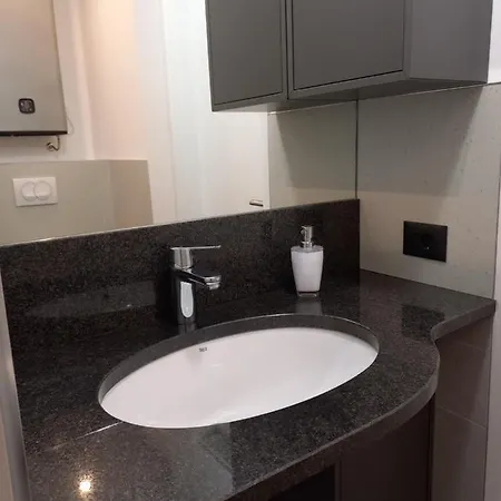 Apartmán Unique With Garden And Sea View *