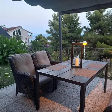 Apartmán Unique With Garden And Sea View