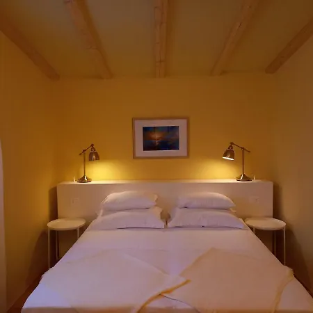 Unique With Garden And Sea View