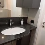 Unique With Garden And Sea View Apartment *