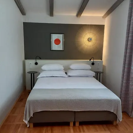 Unique With Garden And Sea View